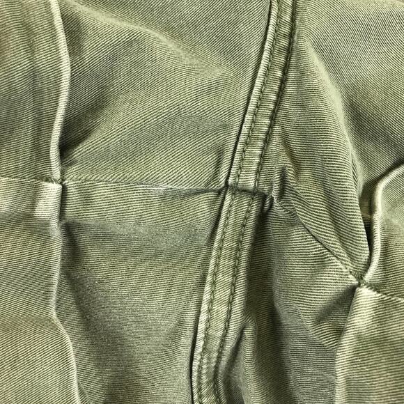 Torrid Military Stretch Twill Mid-Rise Green Shorts Pockets Beach Plus Size 24 - Picture 4 of 10